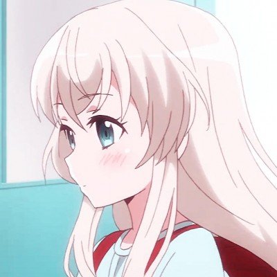 眼镜王蛇爬向民房两幼童浑然不觉